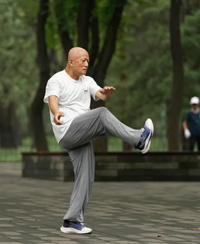 Benefits from the basics: Tai chi practitioners seek  balance and well-being